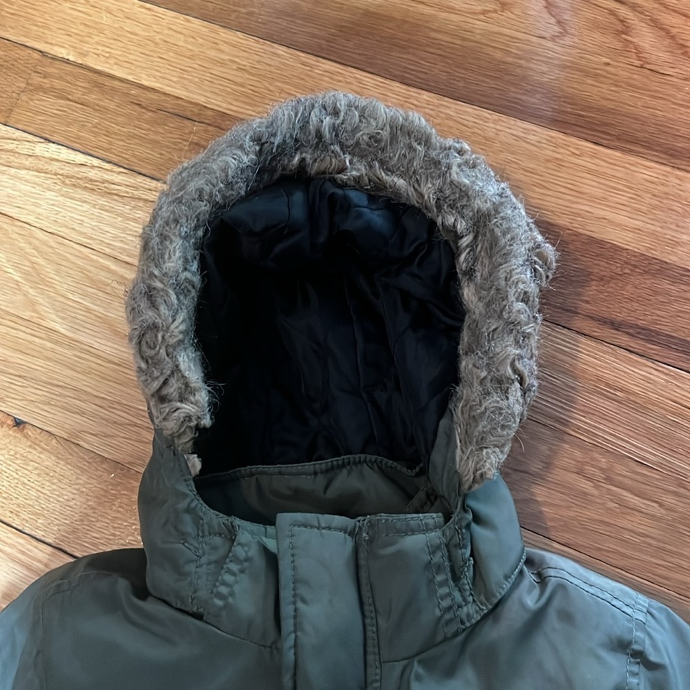 H&M military / olive green winter coat with detachable hood. Size 5-6Y - Picture 4 of 11